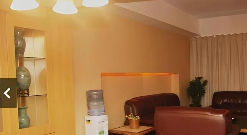 Juntong Hotel Shenzhen 2*,