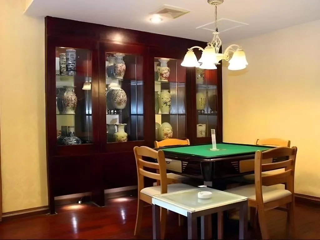 Juntong Hotel Shenzhen 2*,