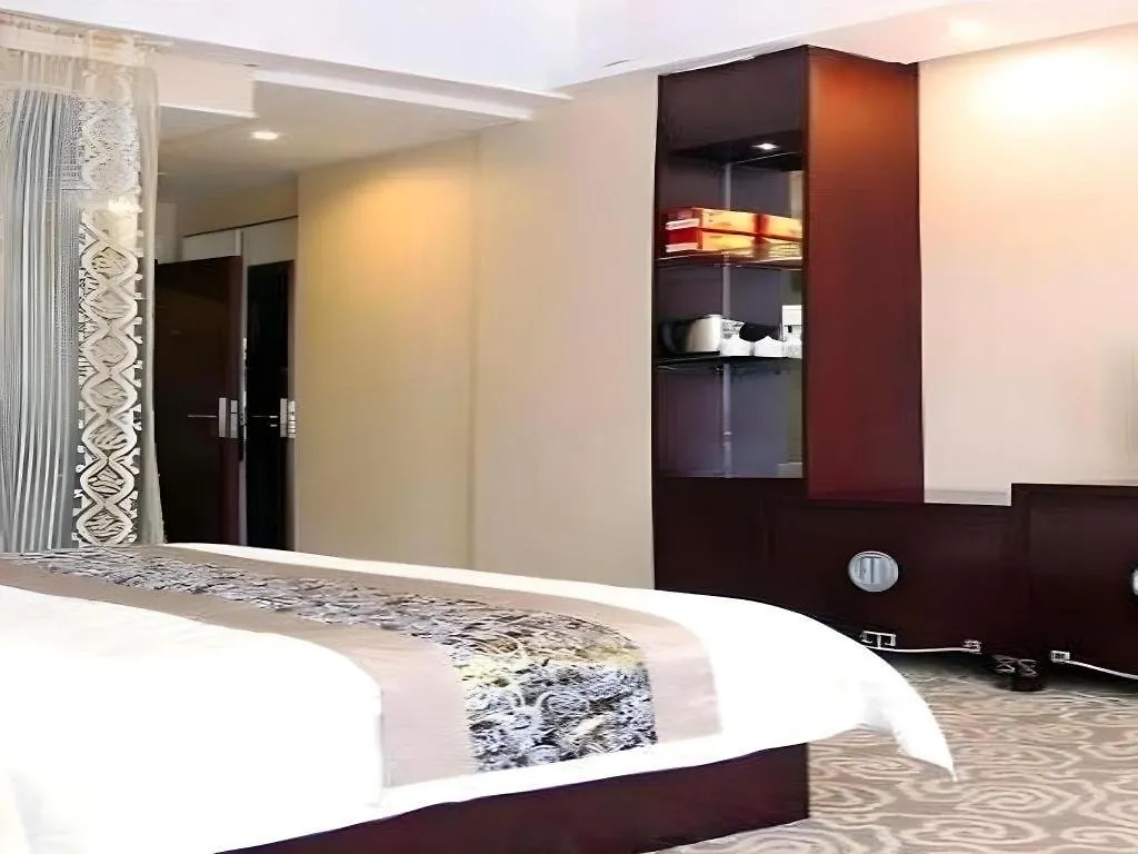 Juntong Hotel Shenzhen 2*,  China